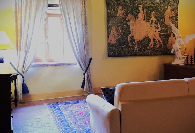 جناح, Borgo Livernano