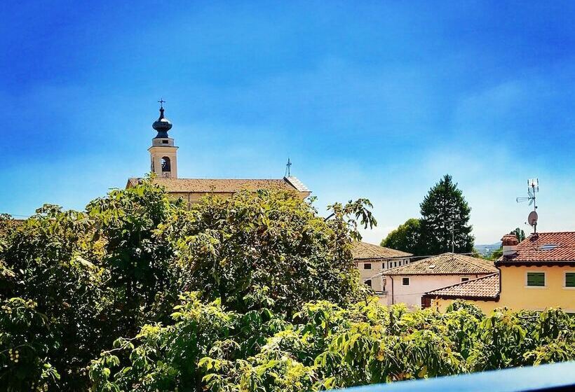 اتاق استاندارد, Corte Malaspina