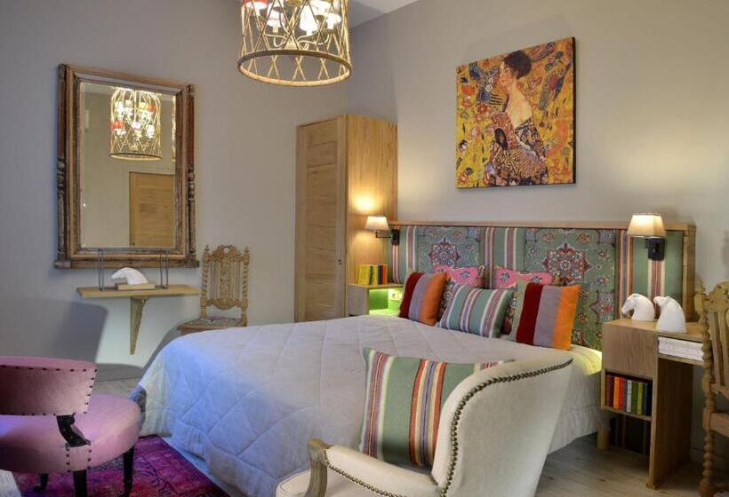 Номер Стандарт, Hôtel Saint Pierre Boutique Hôtel