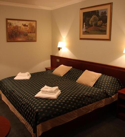 Habitación Estándar, Komorni Hurka