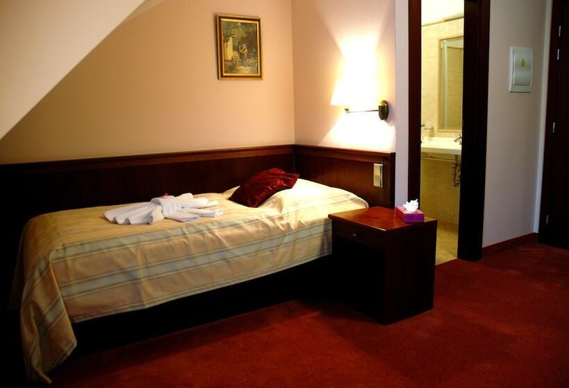 Habitación Estándar Individual, Komorni Hurka