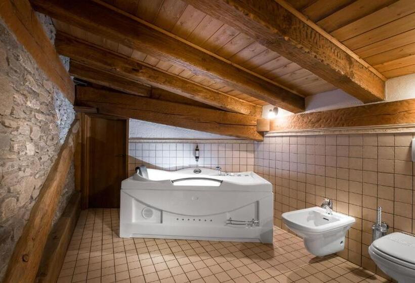 سوییت جونیور با بالکن, Locanda Bellevue