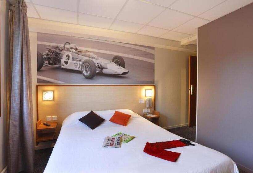 Номер Стандарт, Le Relais Des Puys