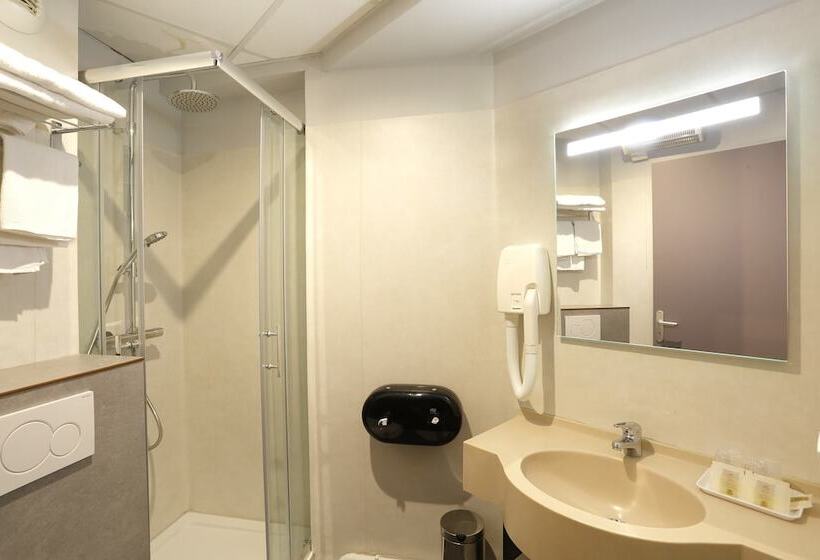 Номер Стандарт, Le Relais Des Puys
