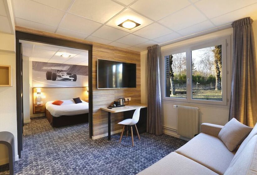 Полулюкс, Le Relais Des Puys