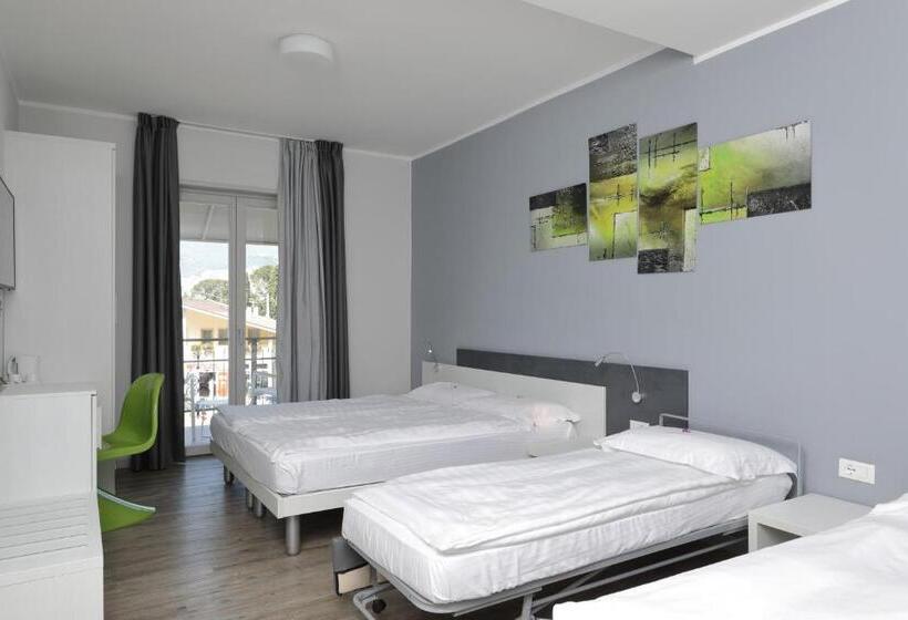 Семейный Номер, Eco Hotel Benacus