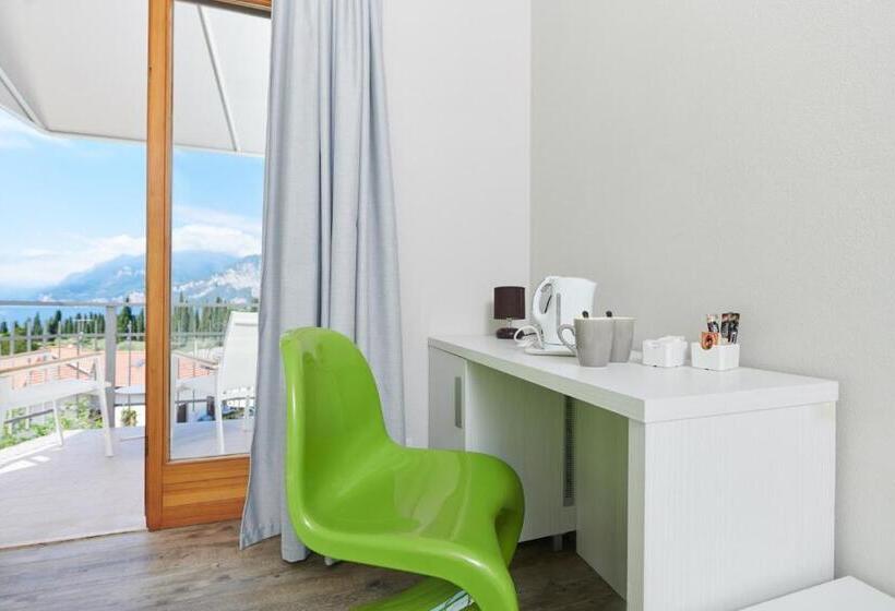 Номер Superior с Балконом, Eco Hotel Benacus
