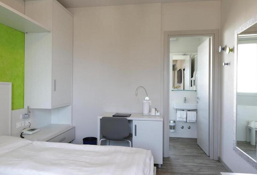 Номер Basic, Eco Hotel Benacus