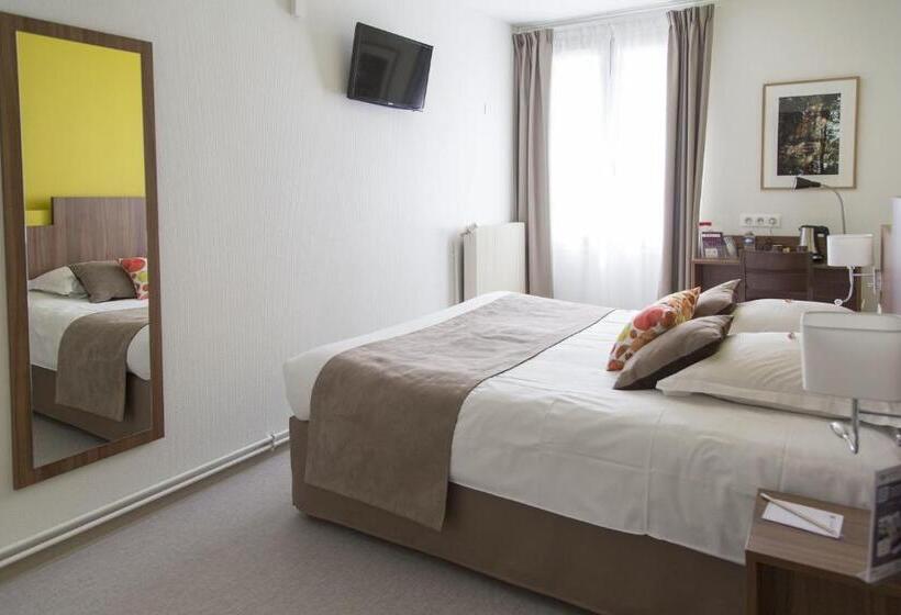 Номер Комфорт, Logis Hôtel Restaurant Chaptal, Amboise