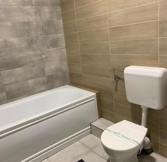 اتاق استاندارد, Carnival City Hotel Oradea