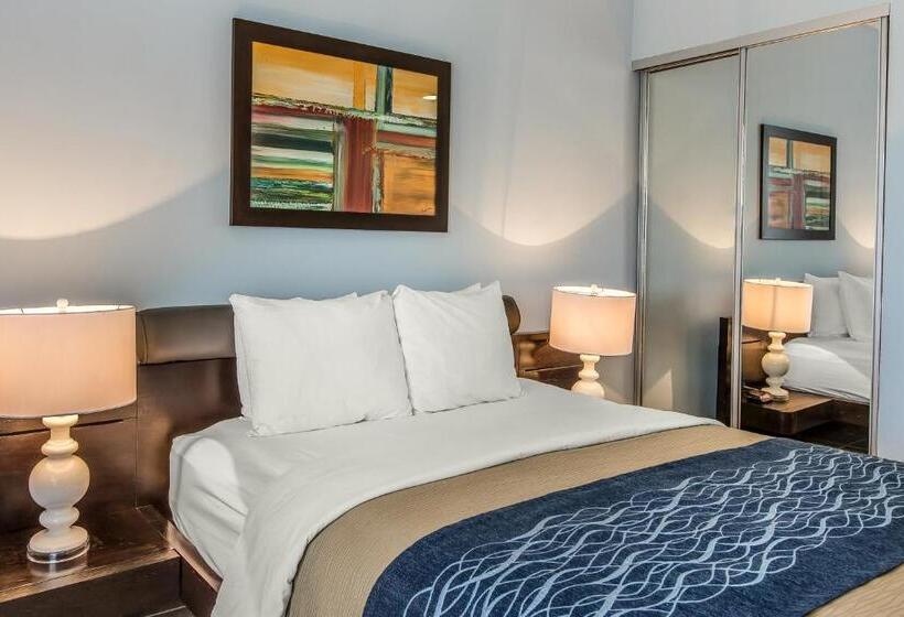 اتاق استاندارد با چشم‌انداز دریا, Comfort Inn & Suites