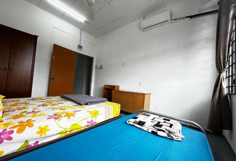 Трехместный Номер Стандарт Совместная Ванная, Jiaxin Dormitory   Puteri Wangsa 家馨旅舍