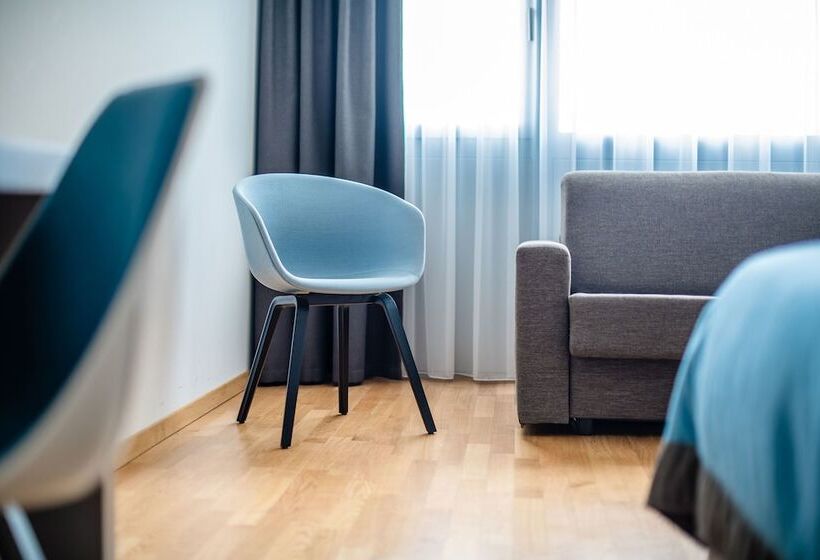 اتاق استاندارد برای معلولان, B&b Hotel Lausanne Crissier