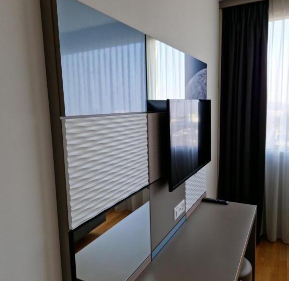 اتاق استاندارد, B&b Hotel Lausanne Crissier