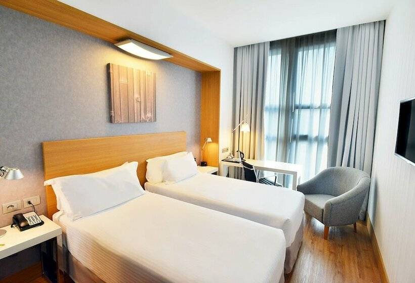 اتاق استاندارد, Hilton Garden Inn Milan North