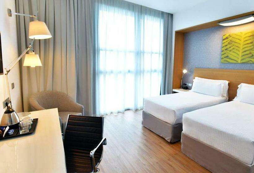 اتاق لوکس, Hilton Garden Inn Milan North