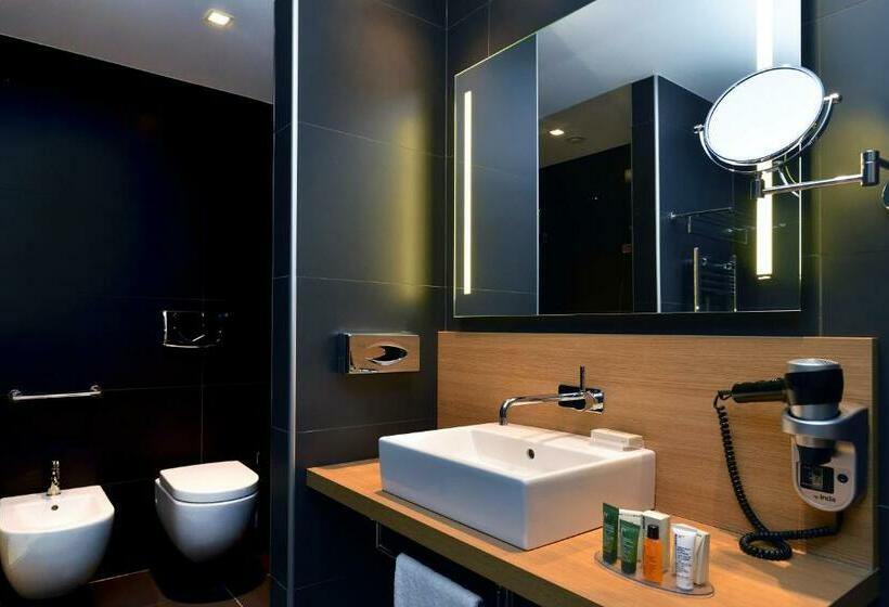 اتاق لوکس, Hilton Garden Inn Milan North