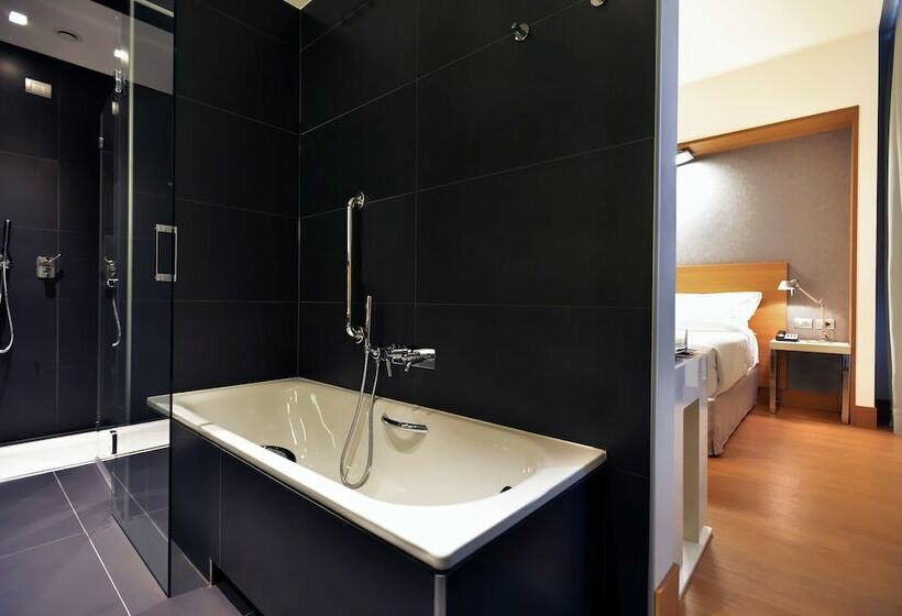 اتاق لوکس, Hilton Garden Inn Milan North