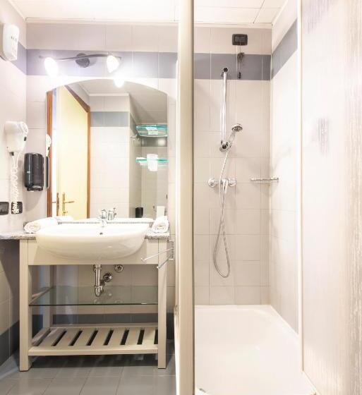 Номер Стандарт Вид на Озеро, Park Hotel Abbadia