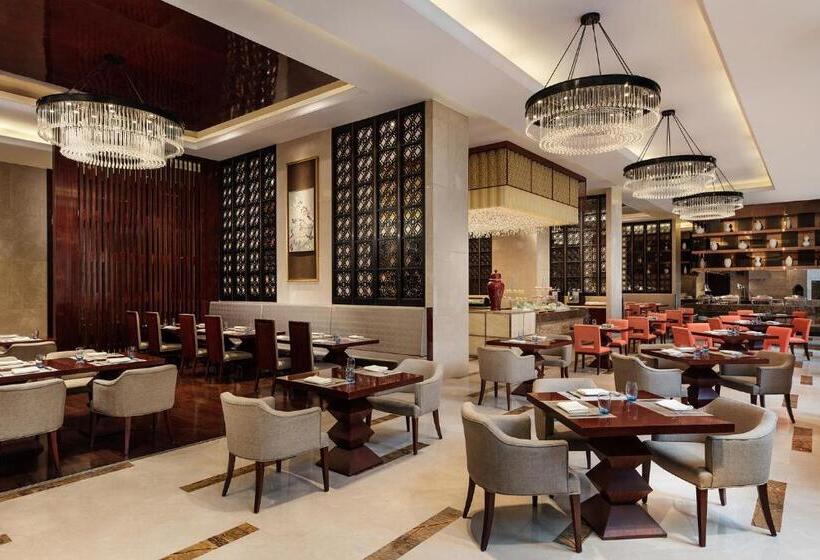 Номер Клуб Кровать Кинг, Sheraton Zhenjiang
