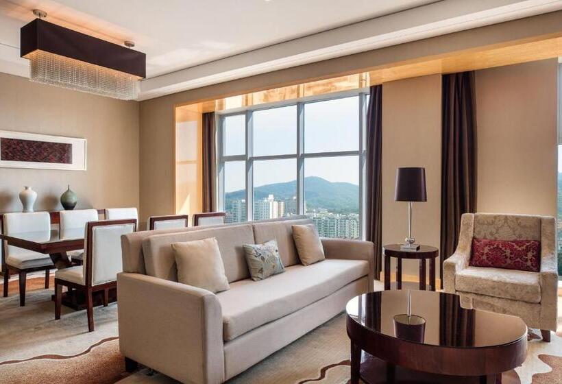 Люкс Повышенной Комфортности, Sheraton Zhenjiang