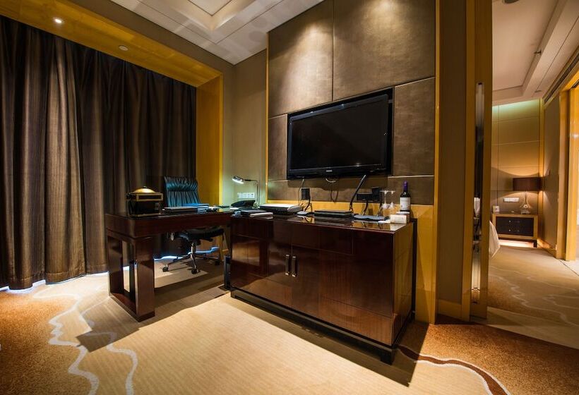 Люкс Клуб, Sheraton Zhenjiang