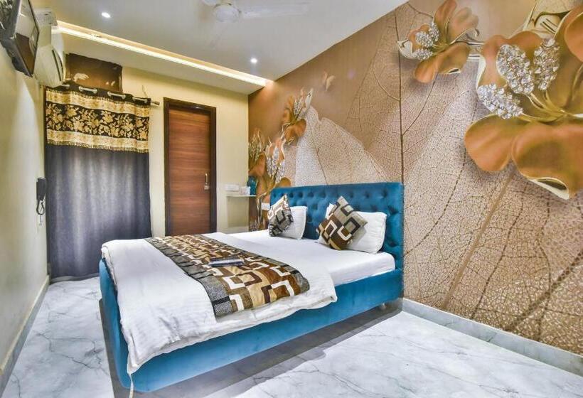Номер Deluxe, Singh International, Amritsar