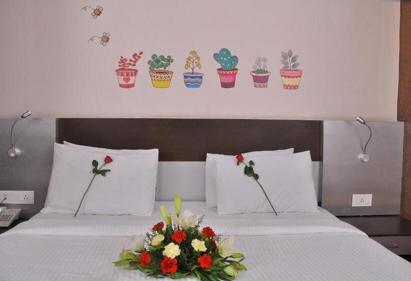 스위트, Vinayaga Inn By Poppys Ooty