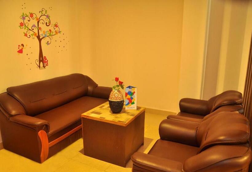 스위트, Vinayaga Inn By Poppys Ooty