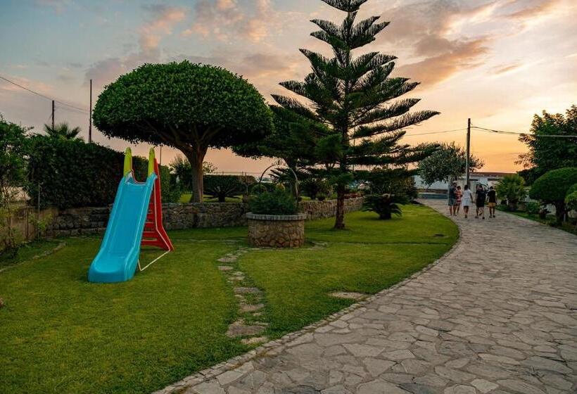 اتاق استاندارد با چشم‌انداز باغ, Citrarium B&b   Apartaments