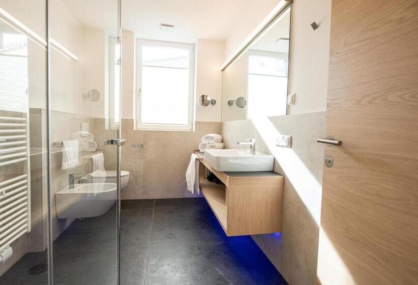 Апартаменты 1 Спальня с Видом, Residence Amoret