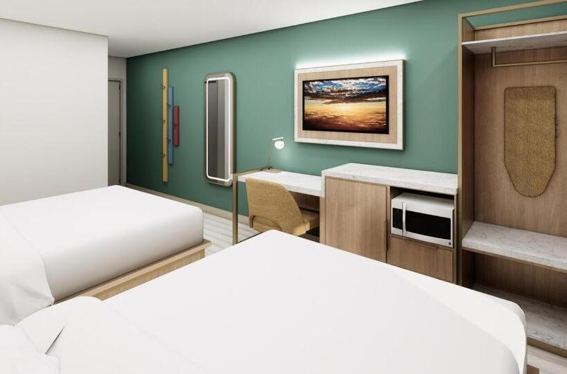 Номер Стандарт Кровать Квин Адаптированный для Инвалидов, The Vibes Hotel, Trademark Collection By Wyndham