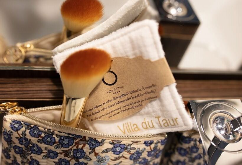 اتاق لوکس, Logis Hôtel Villa Du Taur