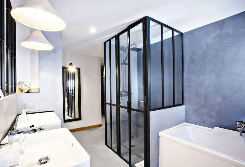 Номер Deluxe, Logis Hôtel Villa Du Taur
