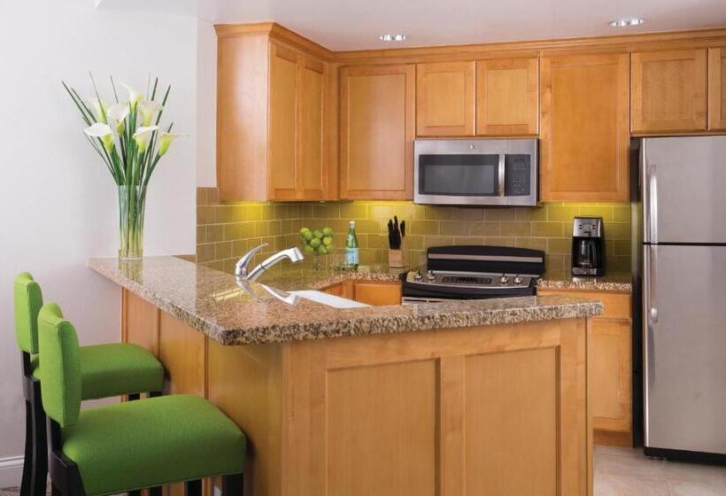 Вилла 2 Спальни, Marriott's Newport Coast Villas