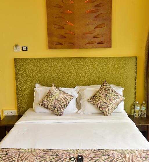 اتاق استاندارد با بالکن, Sharanam Green Resort