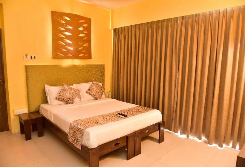 اتاق استاندارد با بالکن, Sharanam Green Resort