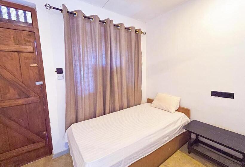 Habitación Economy, Agastyā