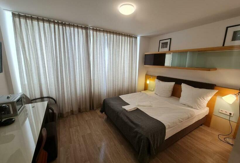 חדר סטנדרט, Check Inn Hotels   Offenbach