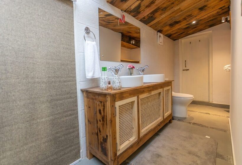 Номер Стандарт, Seclude Shimla, Taraview