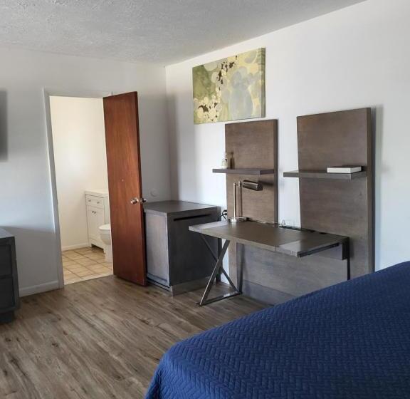 Quarto Deluxe Cama King, Budget Inn Of Sebring