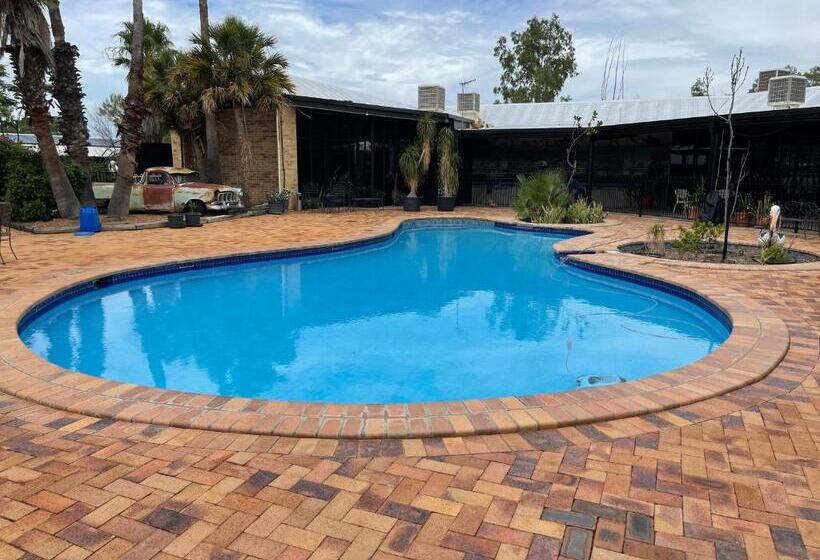 디럭스 패밀리 룸, Albert Park Motor Inn King Beds Pool Shaded Parking