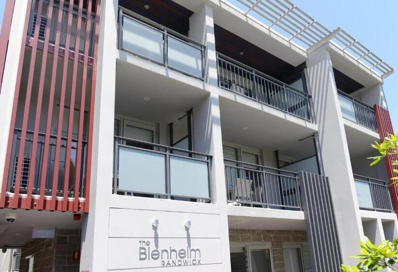 스탠다드 룸, The Blenheim
