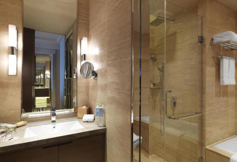 Номер Executive, The Qube Hotel Yangzhou