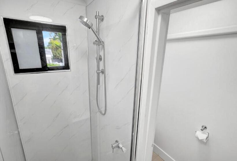 패밀리 룸, Montego Mermaid Beach Motel