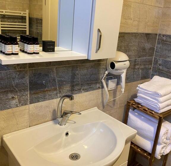 标准间带阳台, Well Hotel Edirne