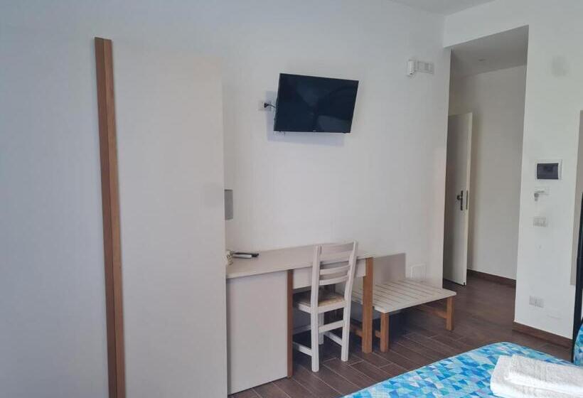 اتاق استاندارد چهار تخته, Stella Marina Paestum
