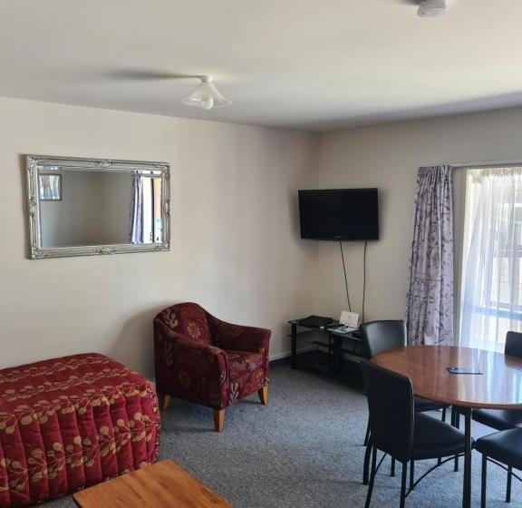 דירת חדר, Arran Motel