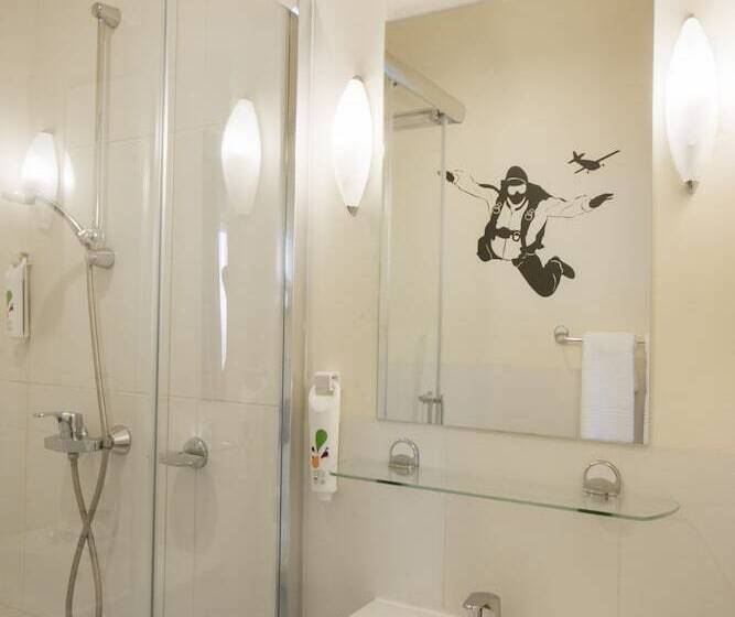 スタンダードルーム, Ibis Styles Warszawa West