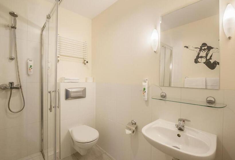 スタンダードルーム, Ibis Styles Warszawa West